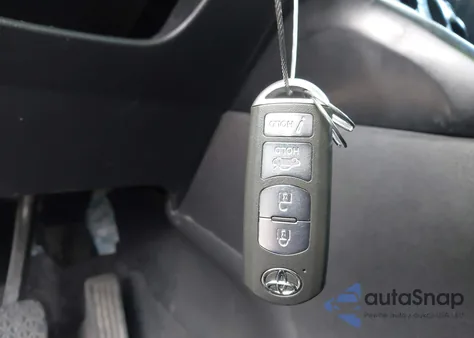 2018 Toyota Yaris Ia из США, поврежденный, VIN 3MYDLBYVXJY313070